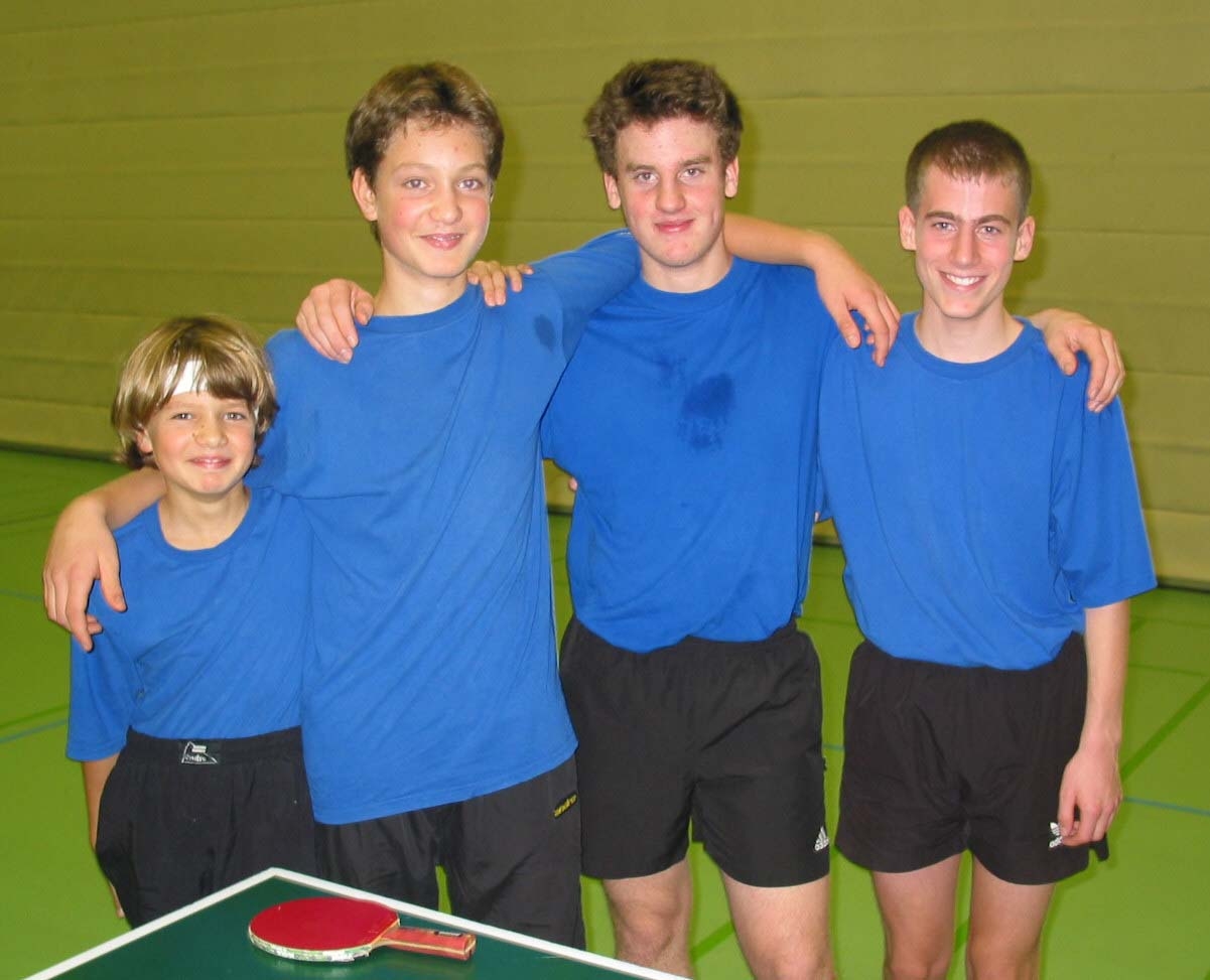 02/03 Jungen U18 I. von links: T. Hufschmidt, B. Hufschmidt, Muszter, Leins